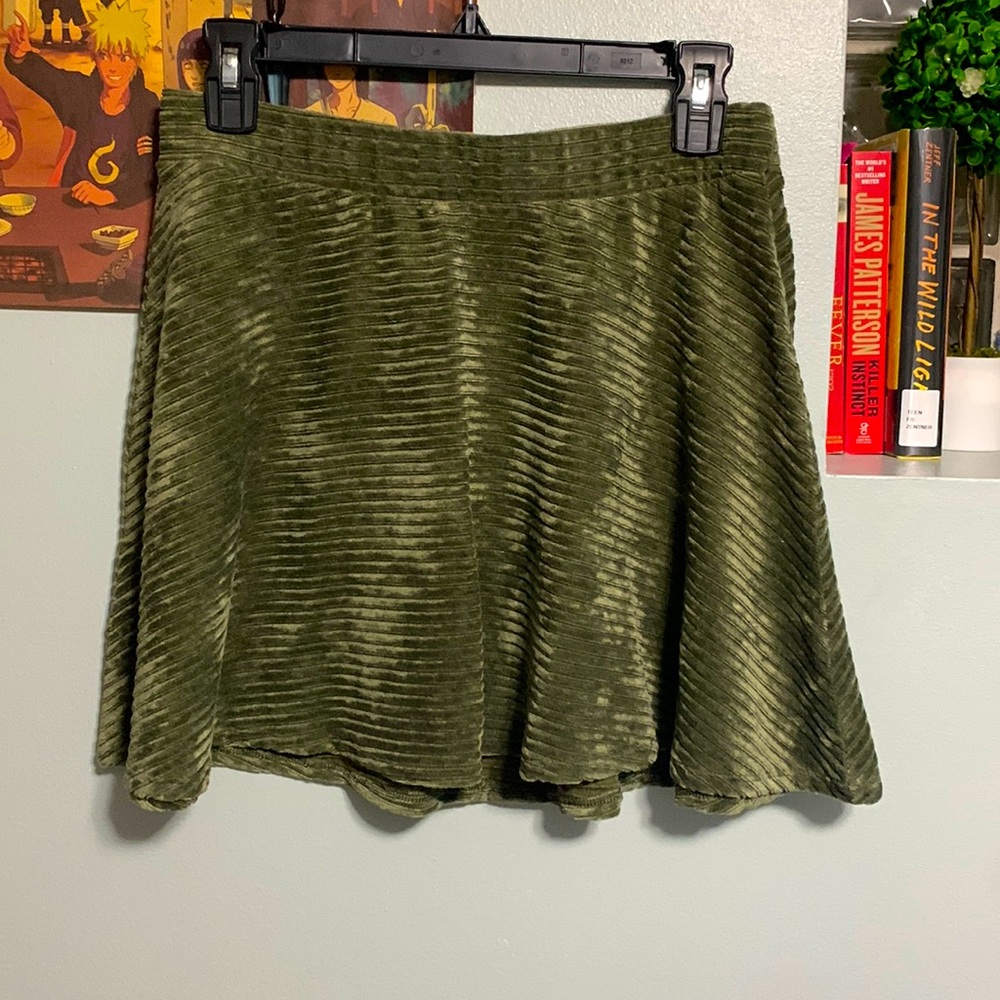SO Green skirt